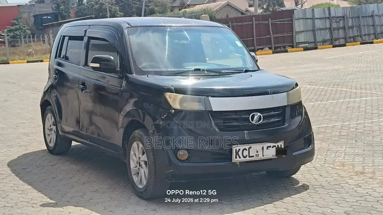 Toyota bB 2010 Black