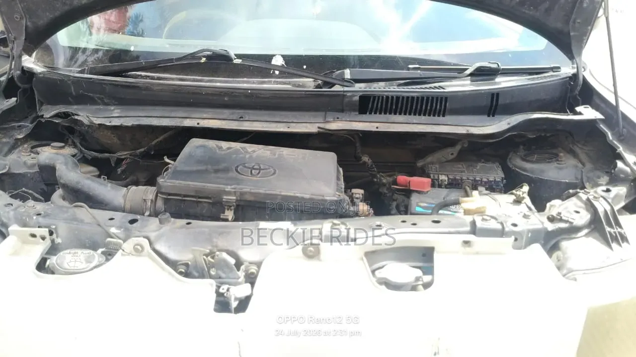 Toyota bB 2010 Black