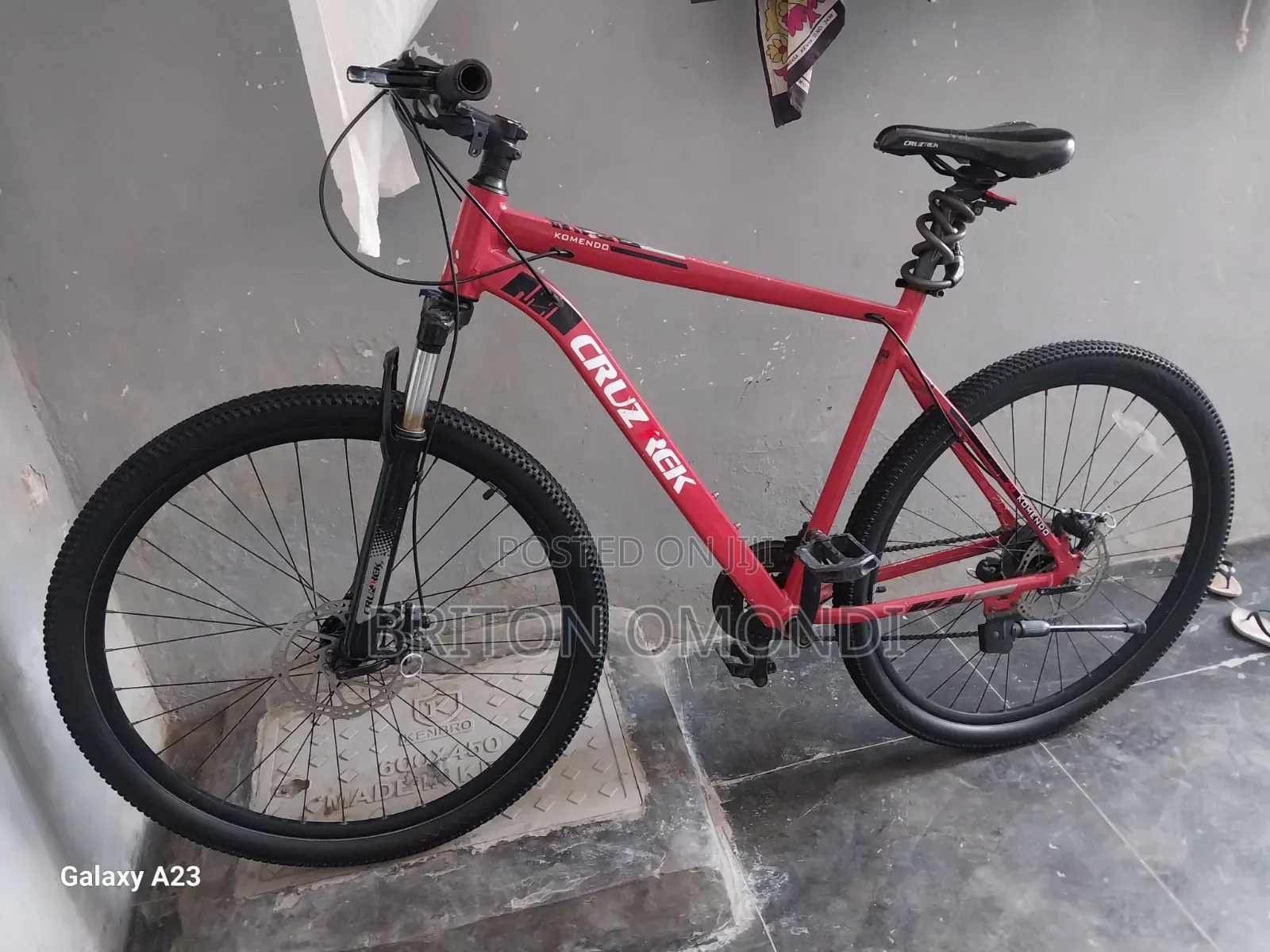 Road Bike Size 29 for Sale With Aluminium Frame Ganjoni Mombasa .