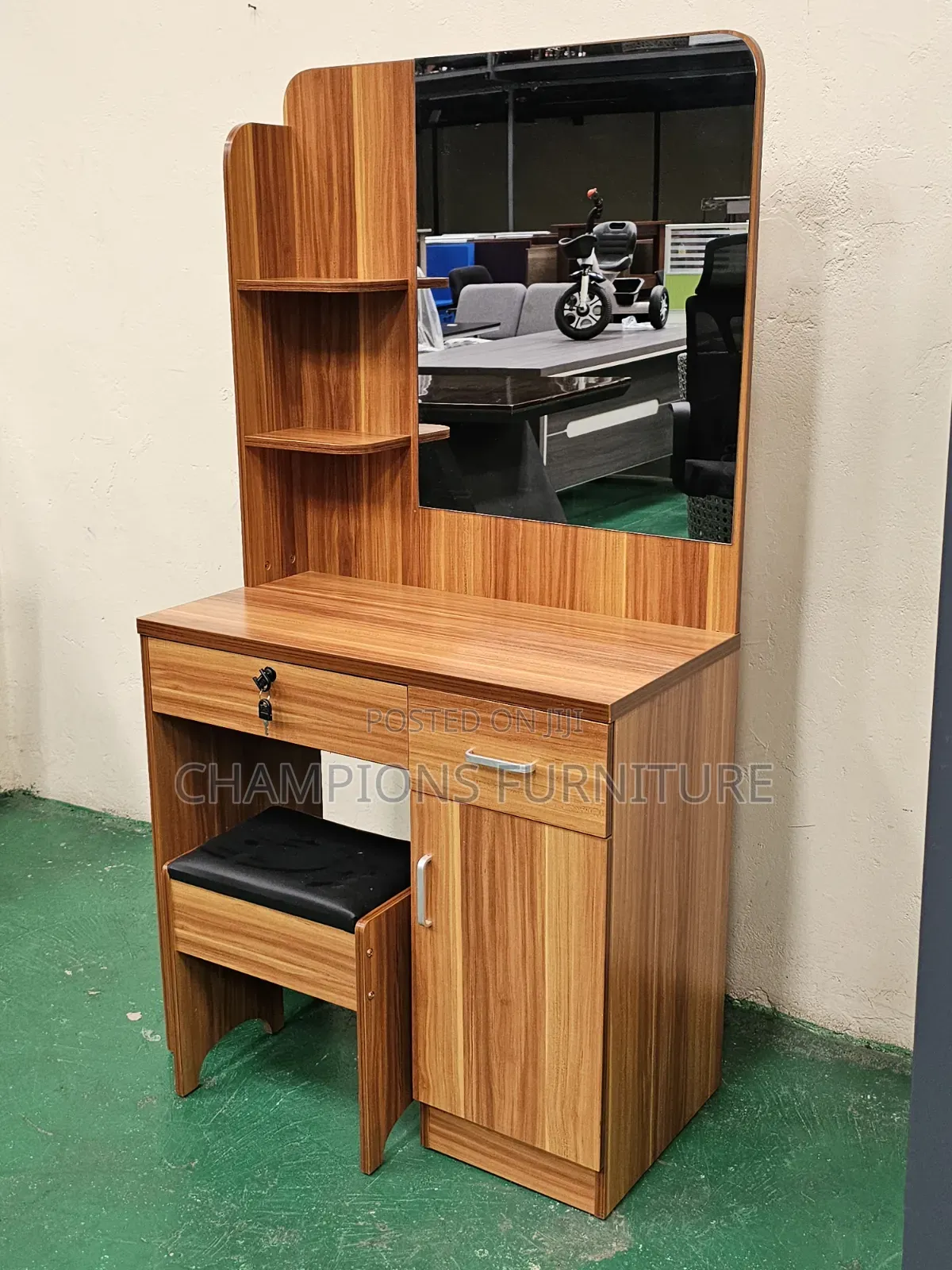 Modern Wooden Dressing Table