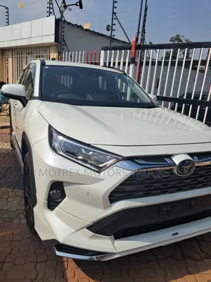 Toyota RAV4 2019 White