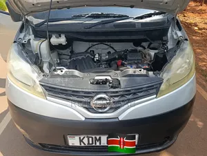 Nissan NV350 2015 Silver