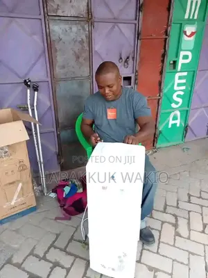Fundi Wa Fridge = Refrigeration Technician