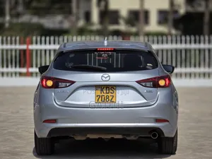 Mazda Axela 2017 Silver