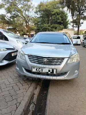 Toyota Premio 2012 Silver