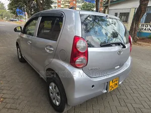 Toyota Passo 2012 Black