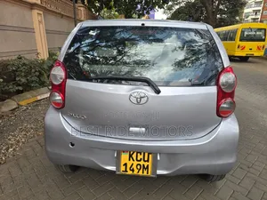 Toyota Passo 2012 Black