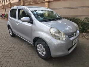 Toyota Passo 2012 Black