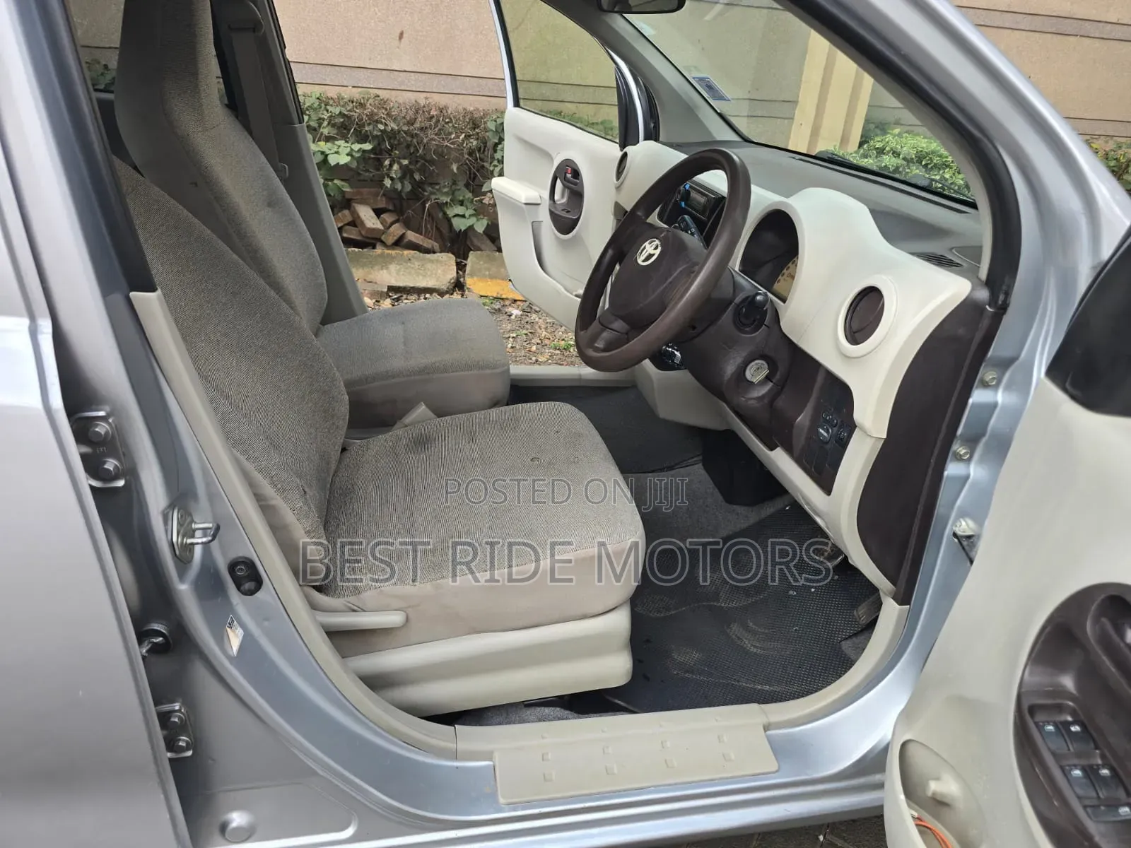 Toyota Passo 2012 Black