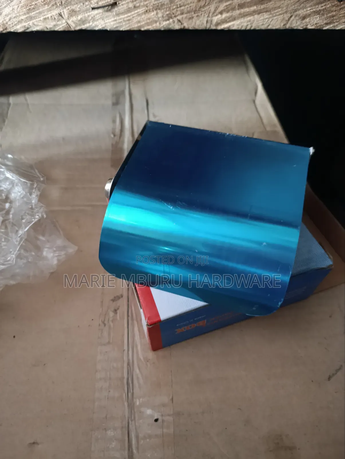 Tissue Holder