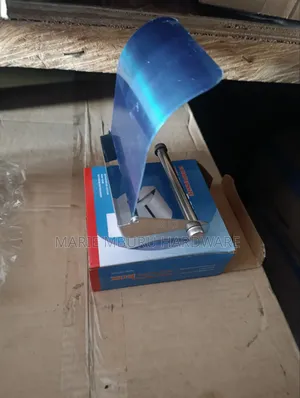 Tissue Holder