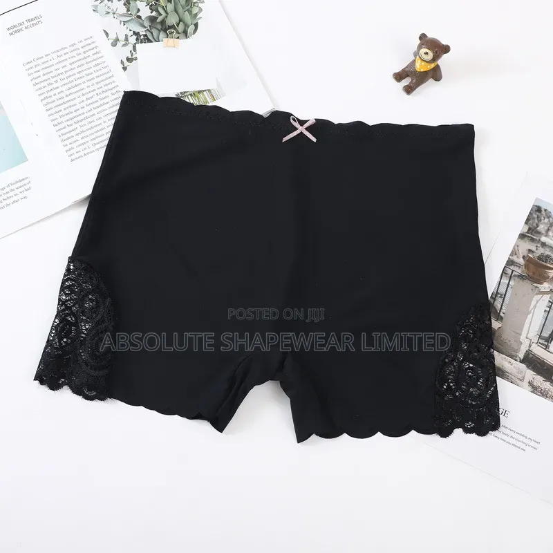 Seamless Biker With Lace