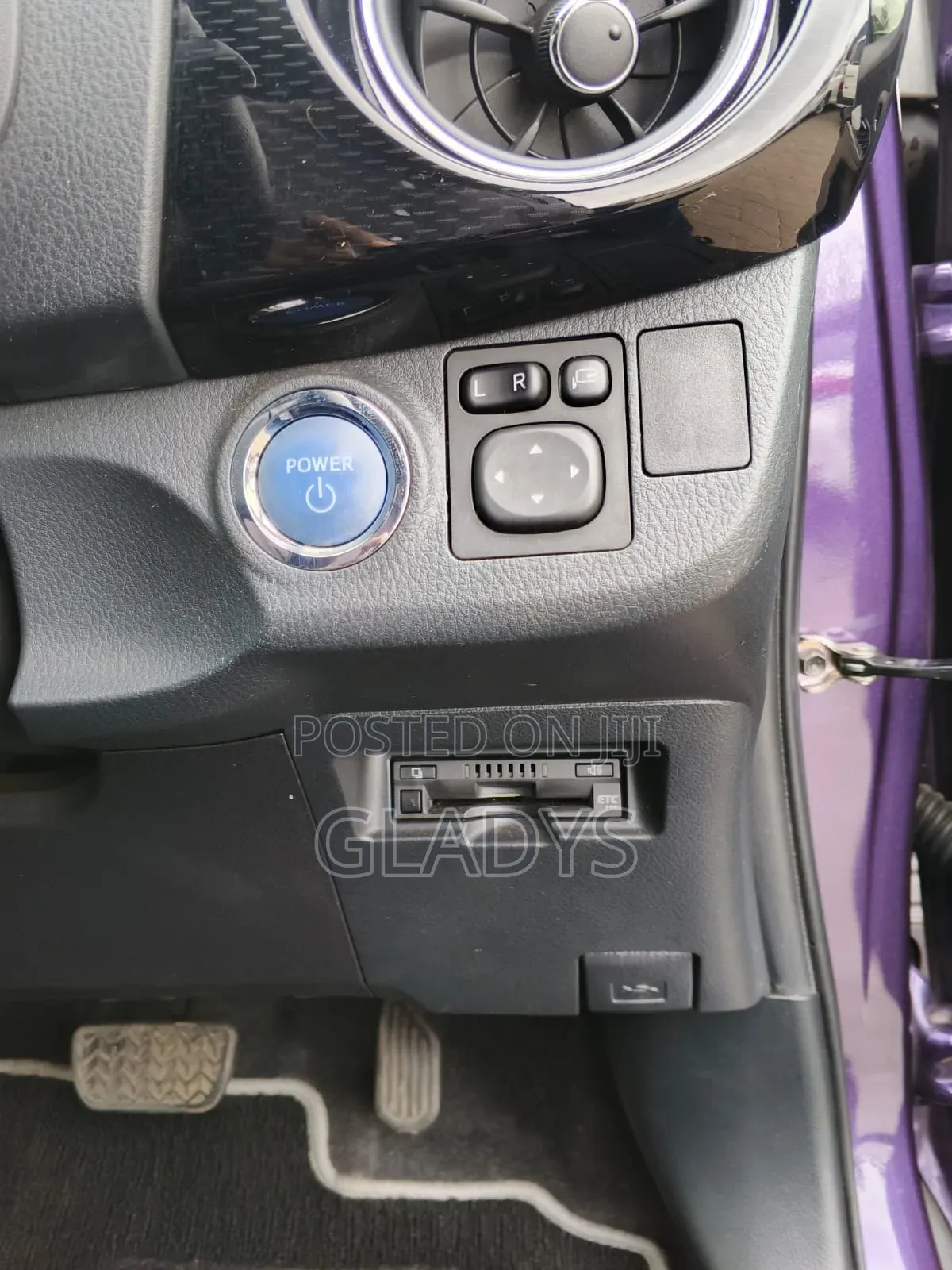 Toyota Vitz 2019 Purple