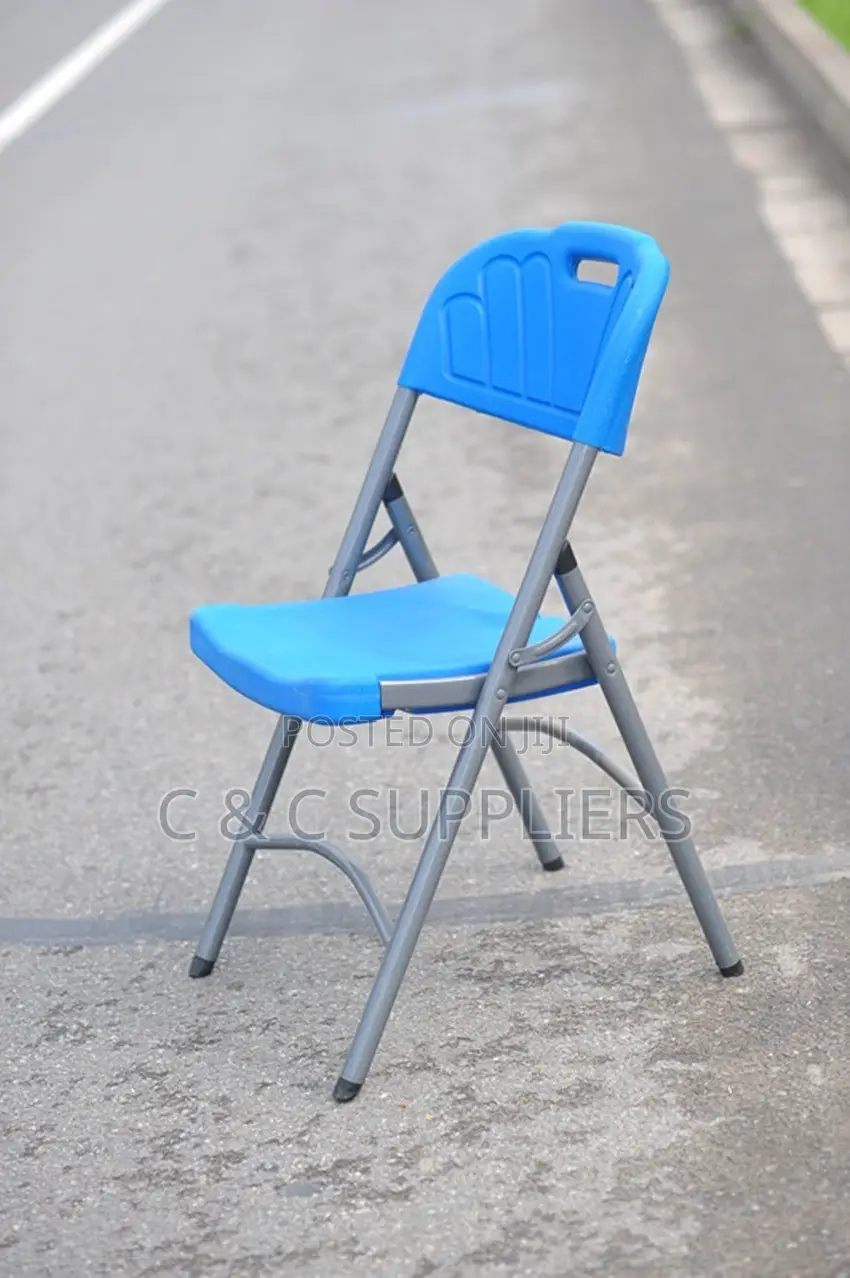 Modern Plastic Folding Training Chair.