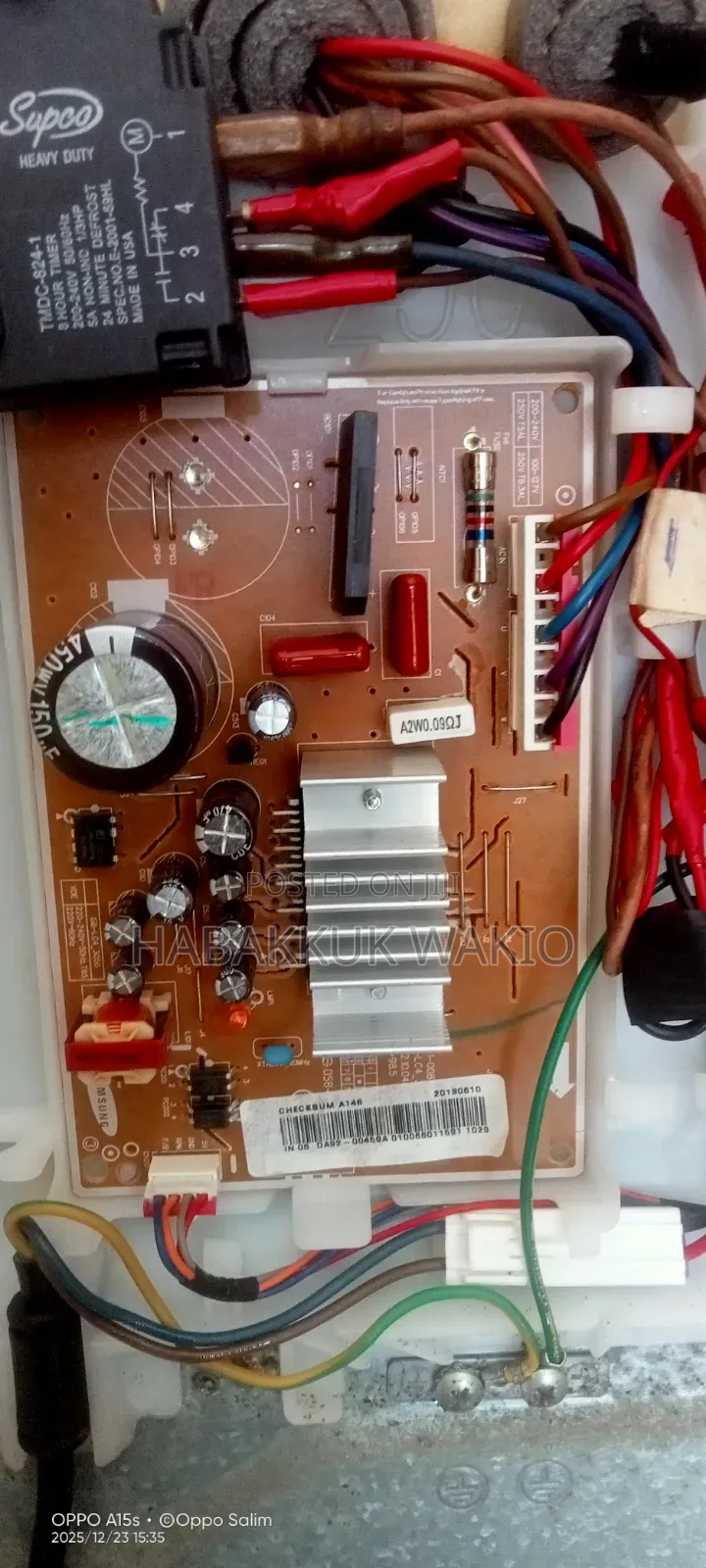 Fundi Wa Fridge = Refrigeration Technician