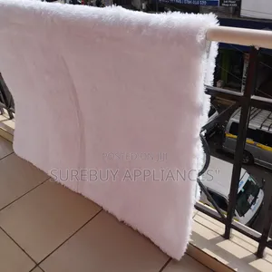 5×8 Fluffy Carpet Non Patched