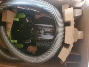 Ramtons Bagless Vacuum Cleaner