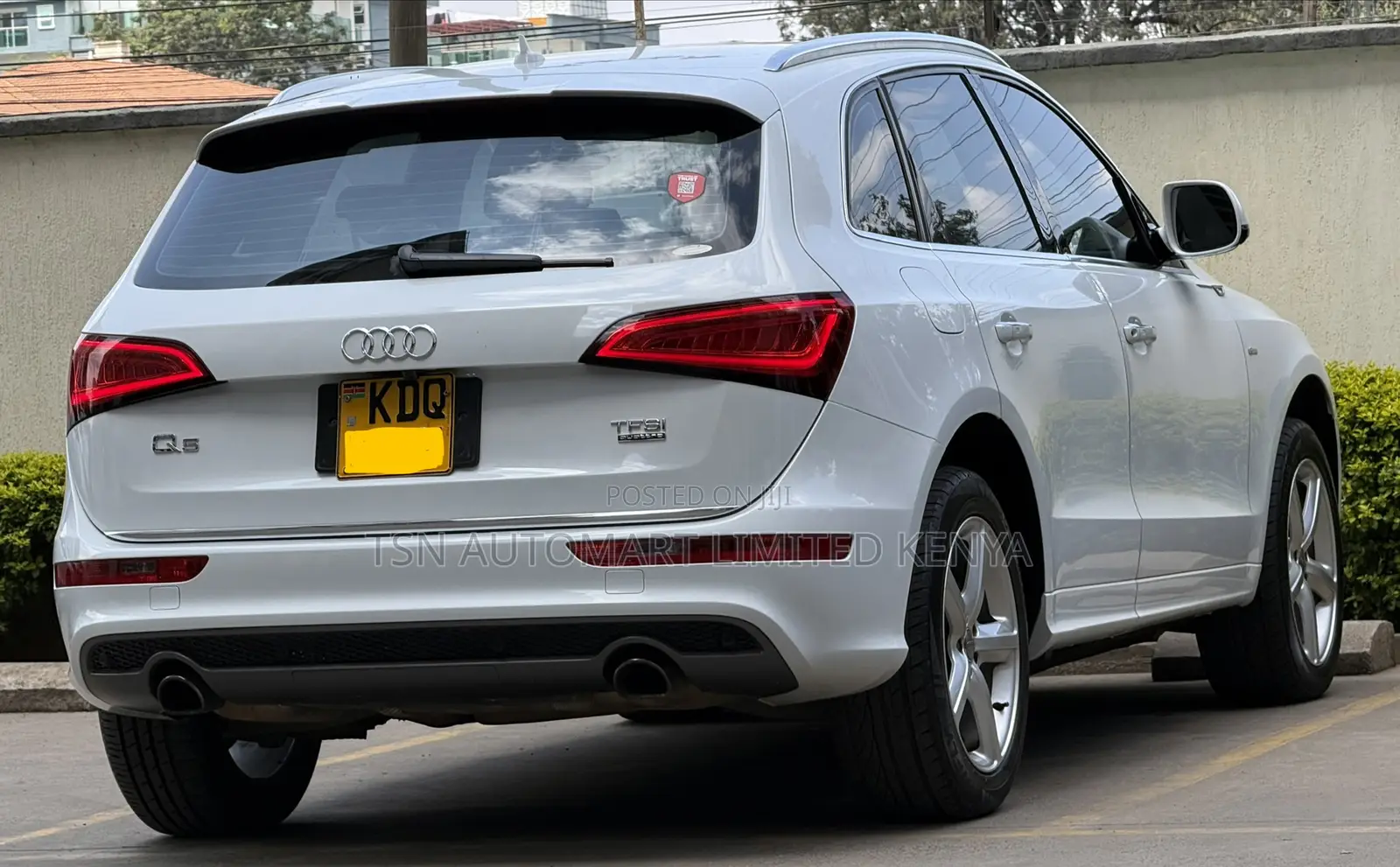 Audi Q5 2.0T Premium AWD quattro 2016  White 