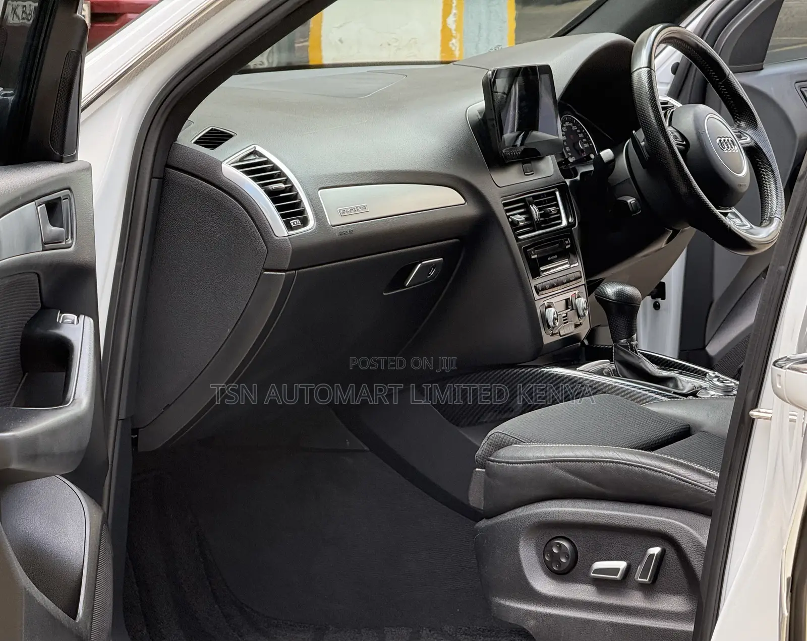Audi Q5 2.0T Premium AWD quattro 2016  White 