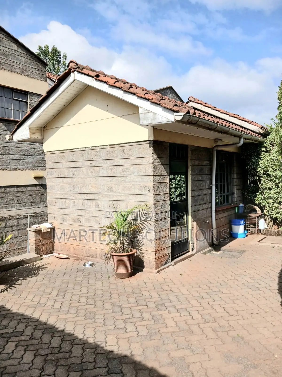 1bdrm Bedsitter in Waterfront Gardens, Mountain View for rent