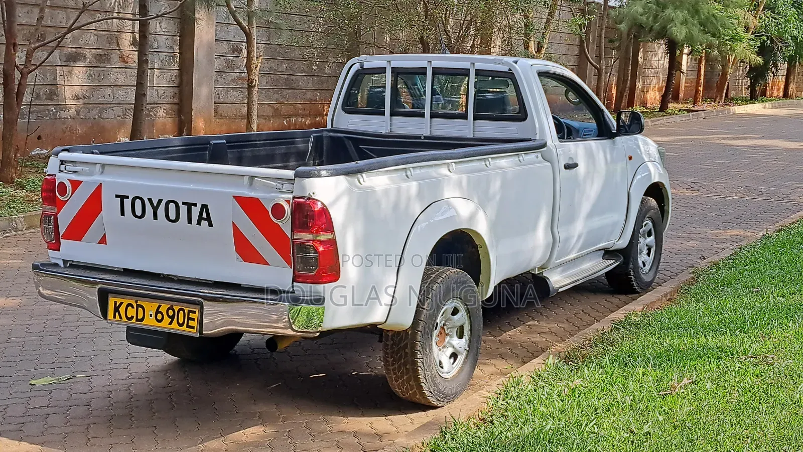 Toyota Hilux 2015 White