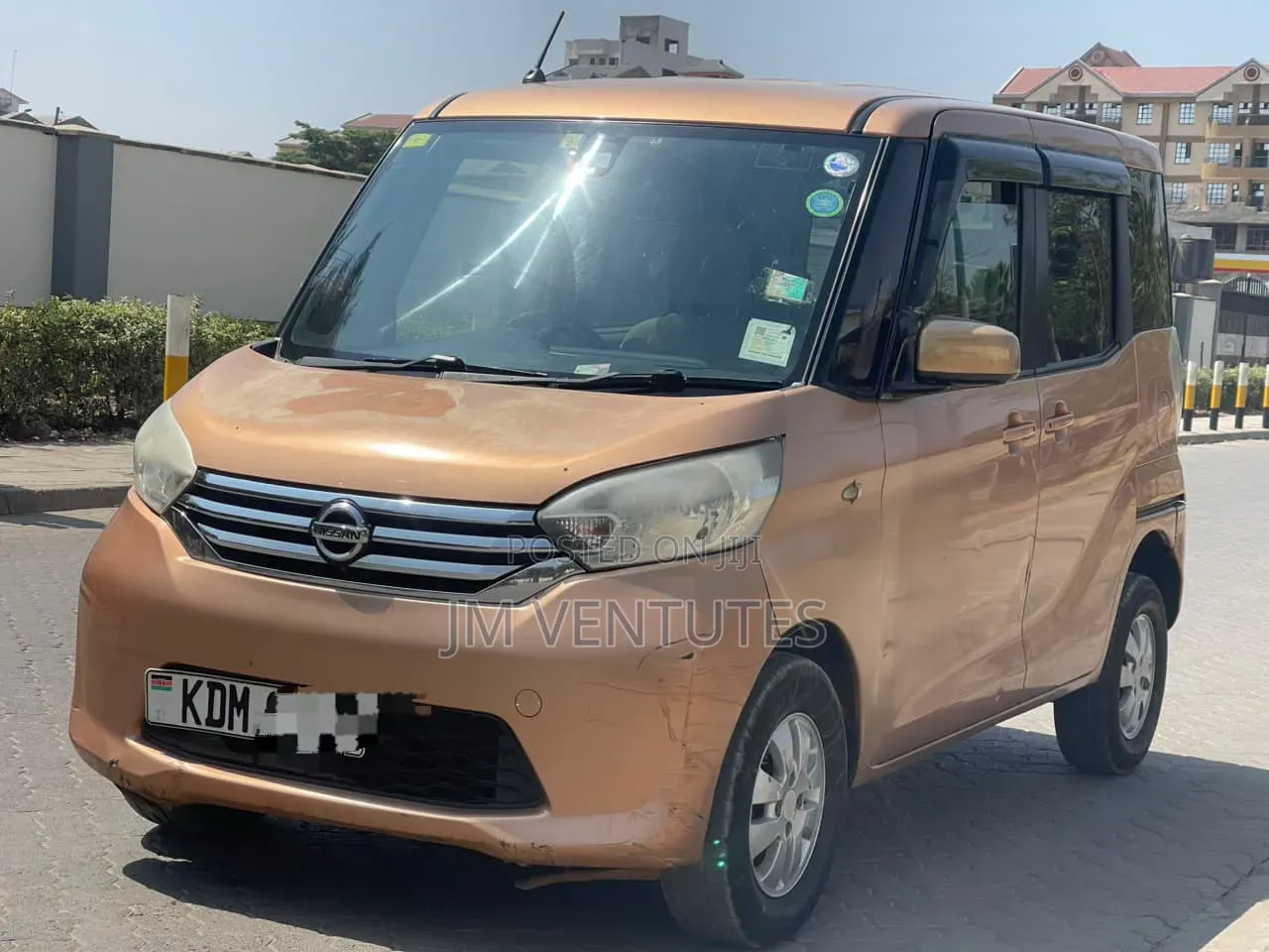 Nissan Dayz 2017 Orange