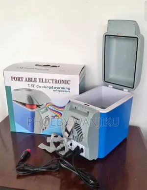 Mini Car Refrigerator/Car Fridge 7.5ltrs Capacity