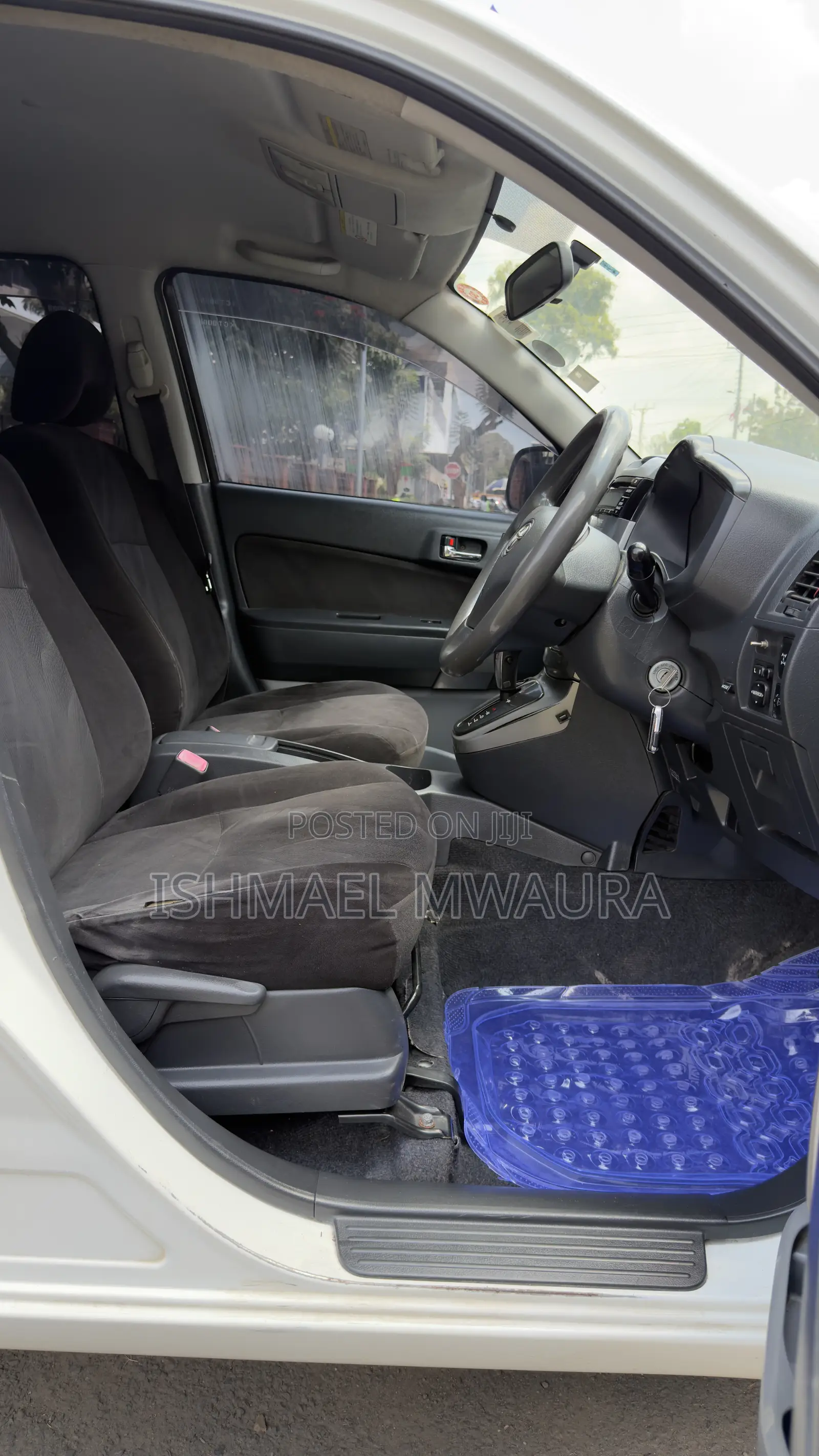 Toyota Rush 1.5 AWD 2012  White 