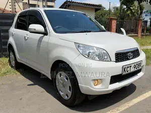 Toyota Rush 1.5 AWD 2012  White 