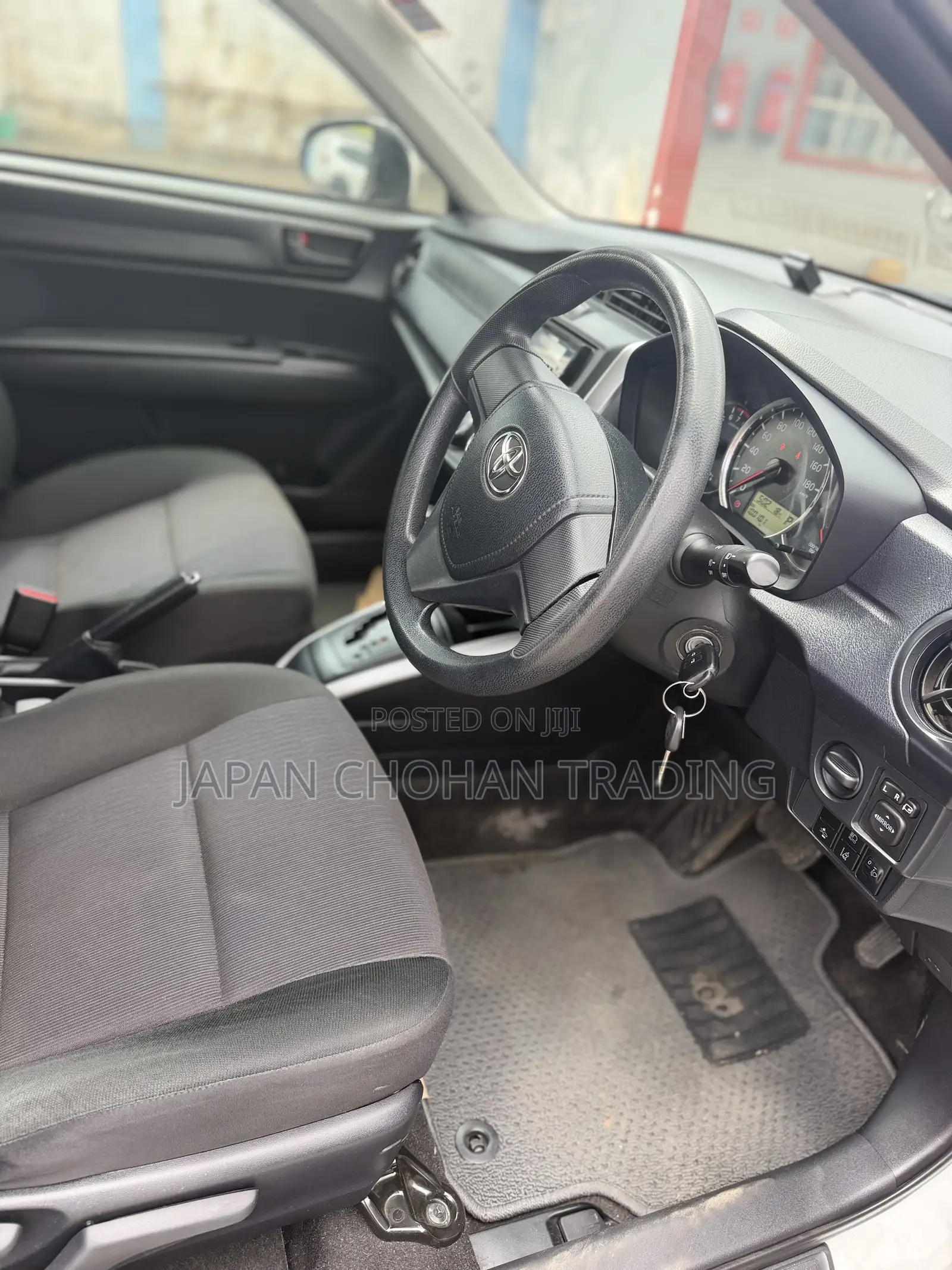 Toyota Corolla Fielder 2018 White