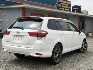 Toyota Corolla Fielder 2018 White