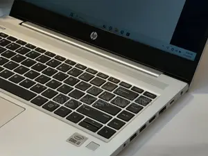 Laptop HP ProBook 440 8GB Intel Core i5 SSD 256GB