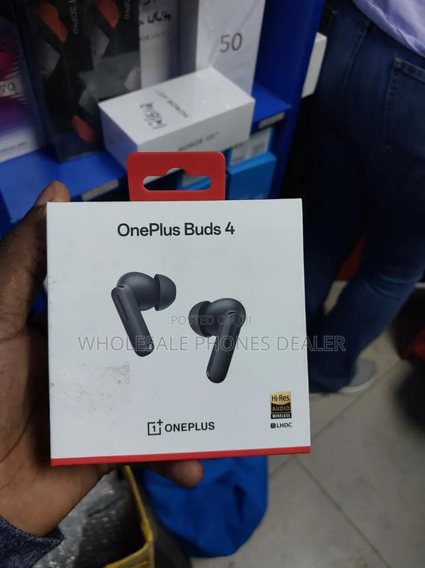 One Plus Buds 4 Pods - thumbnail 2