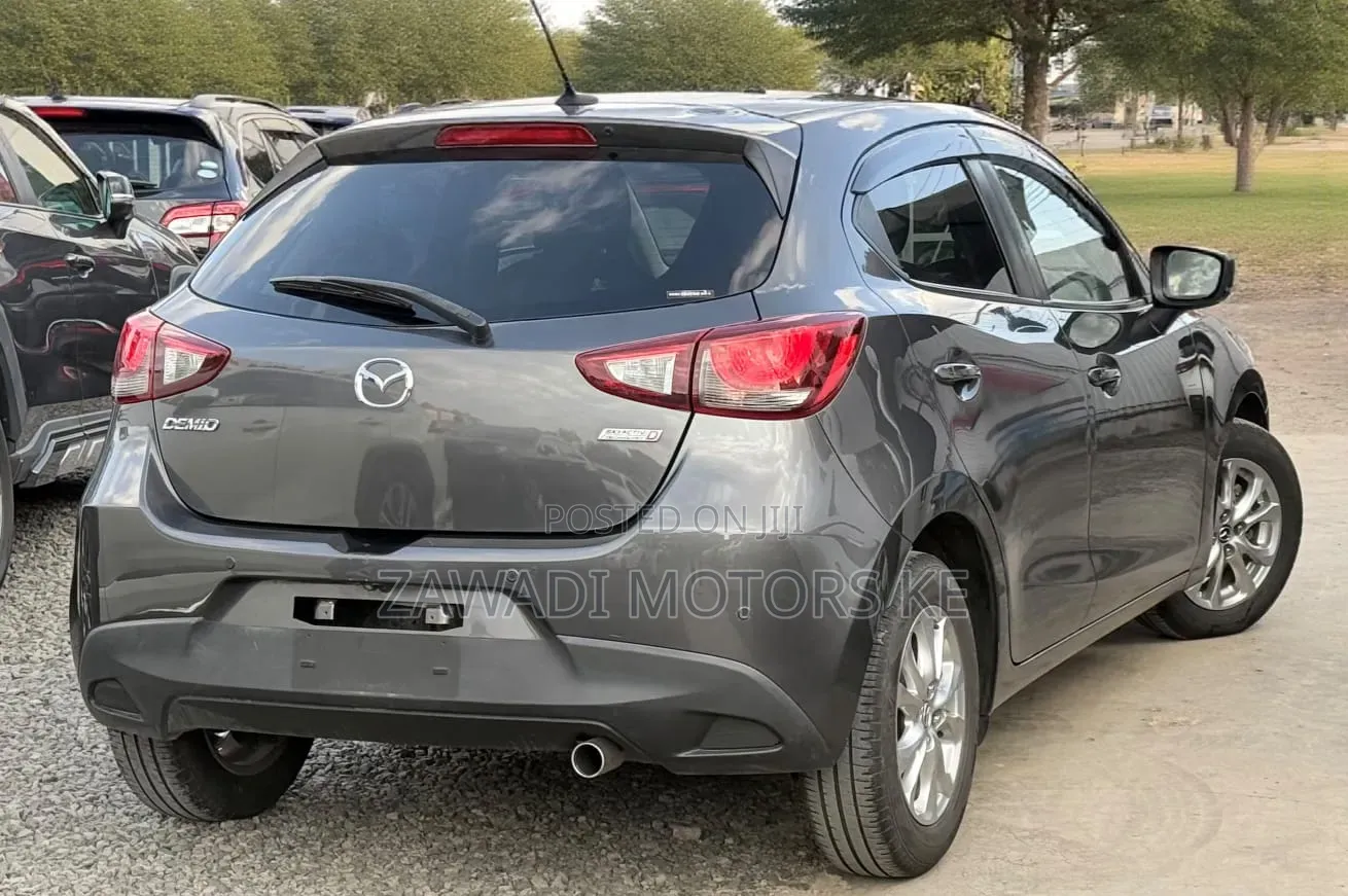 Mazda Demio 2019 Gray