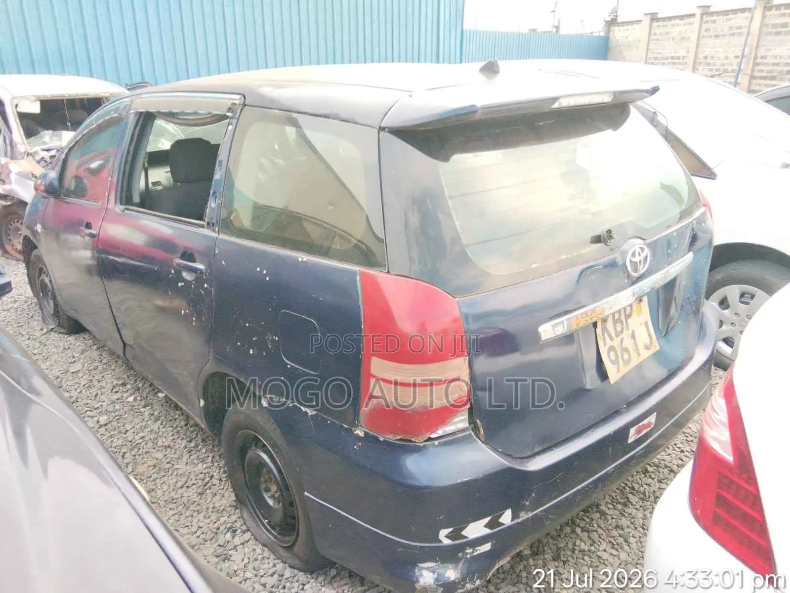 Toyota Wish 2004 Blue