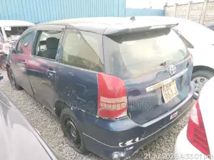 Toyota Wish 2004 Blue