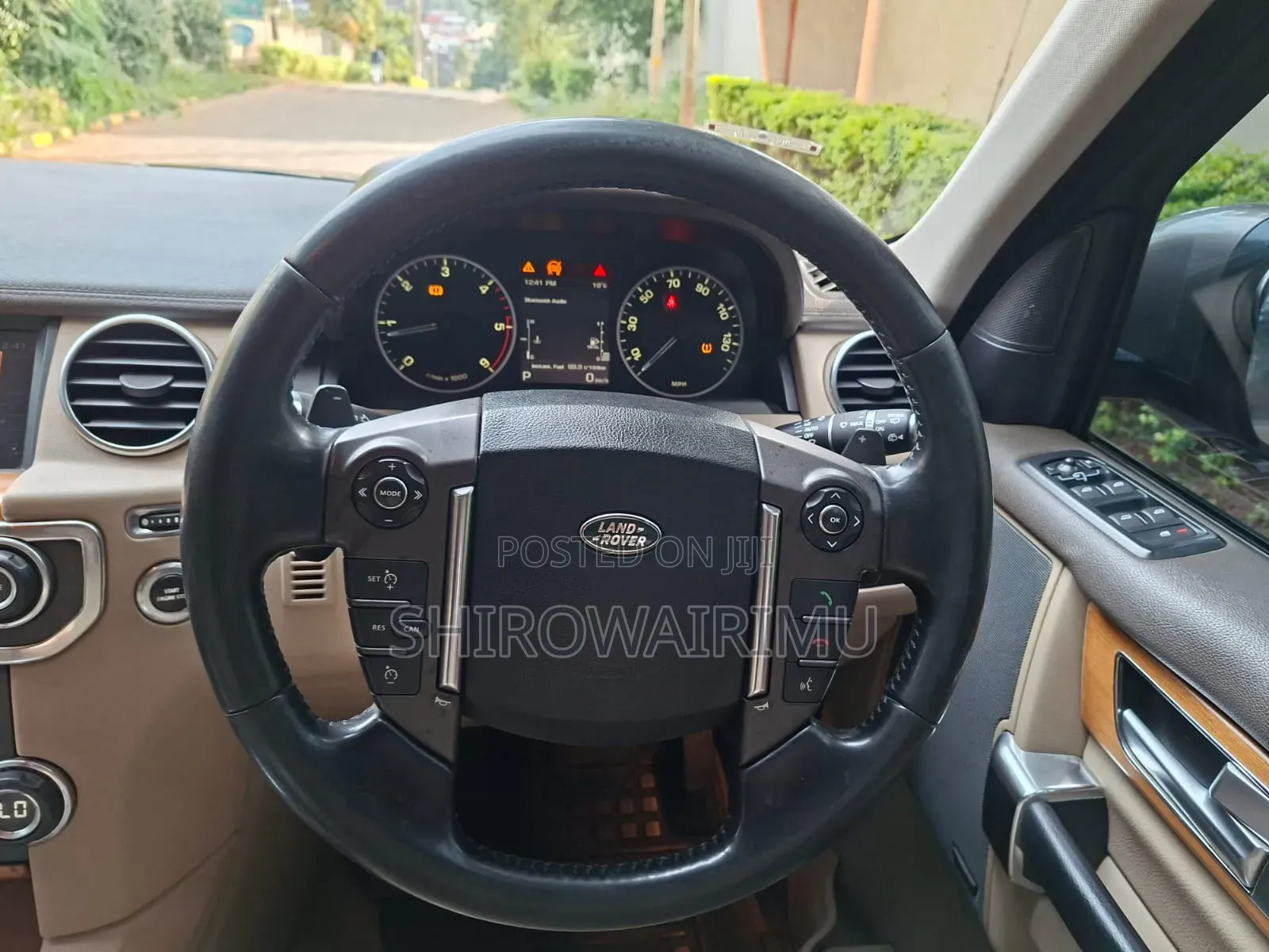 Land Rover Discovery 2015 Beige
