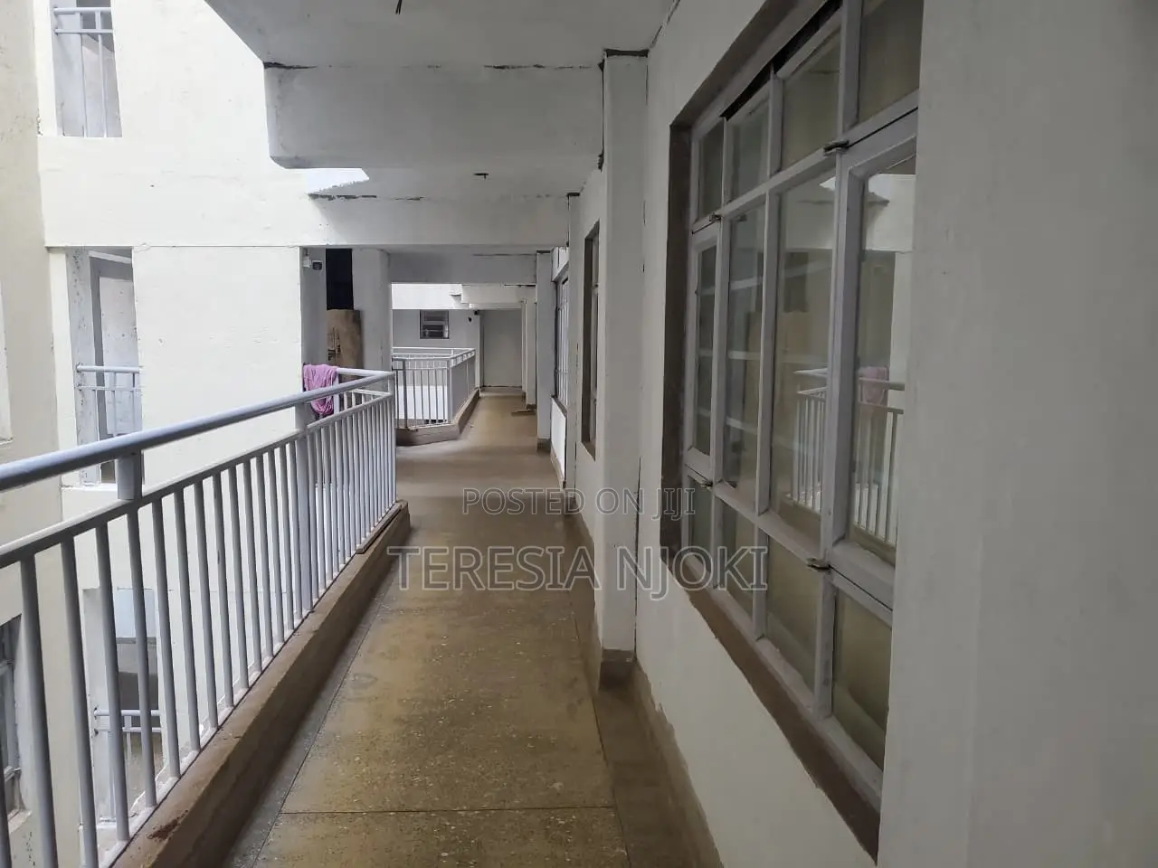 Studio W Parking N Lift