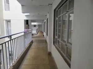 Studio W Parking N Lift