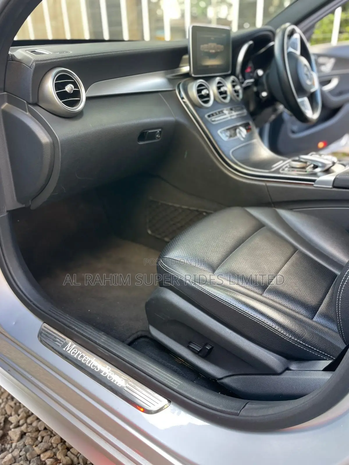 Mercedes-Benz C200 2016 Silver