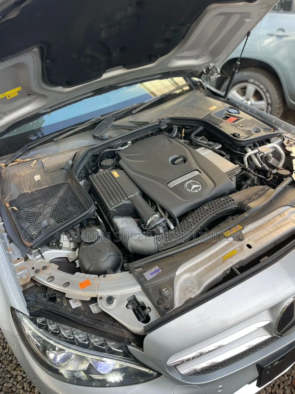 Mercedes-Benz C200 2016 Silver
