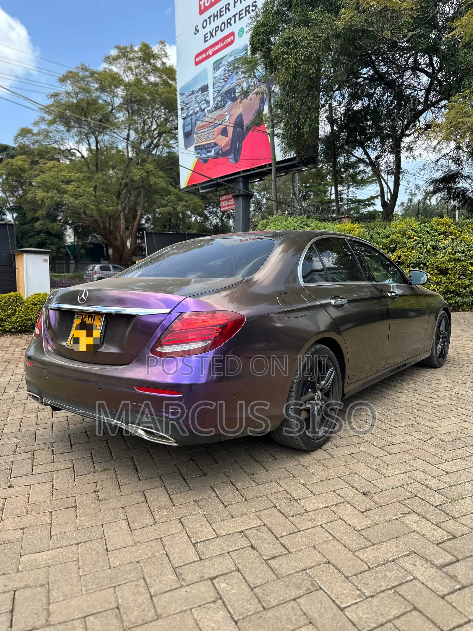 Mercedes-Benz E200 2016 Blue