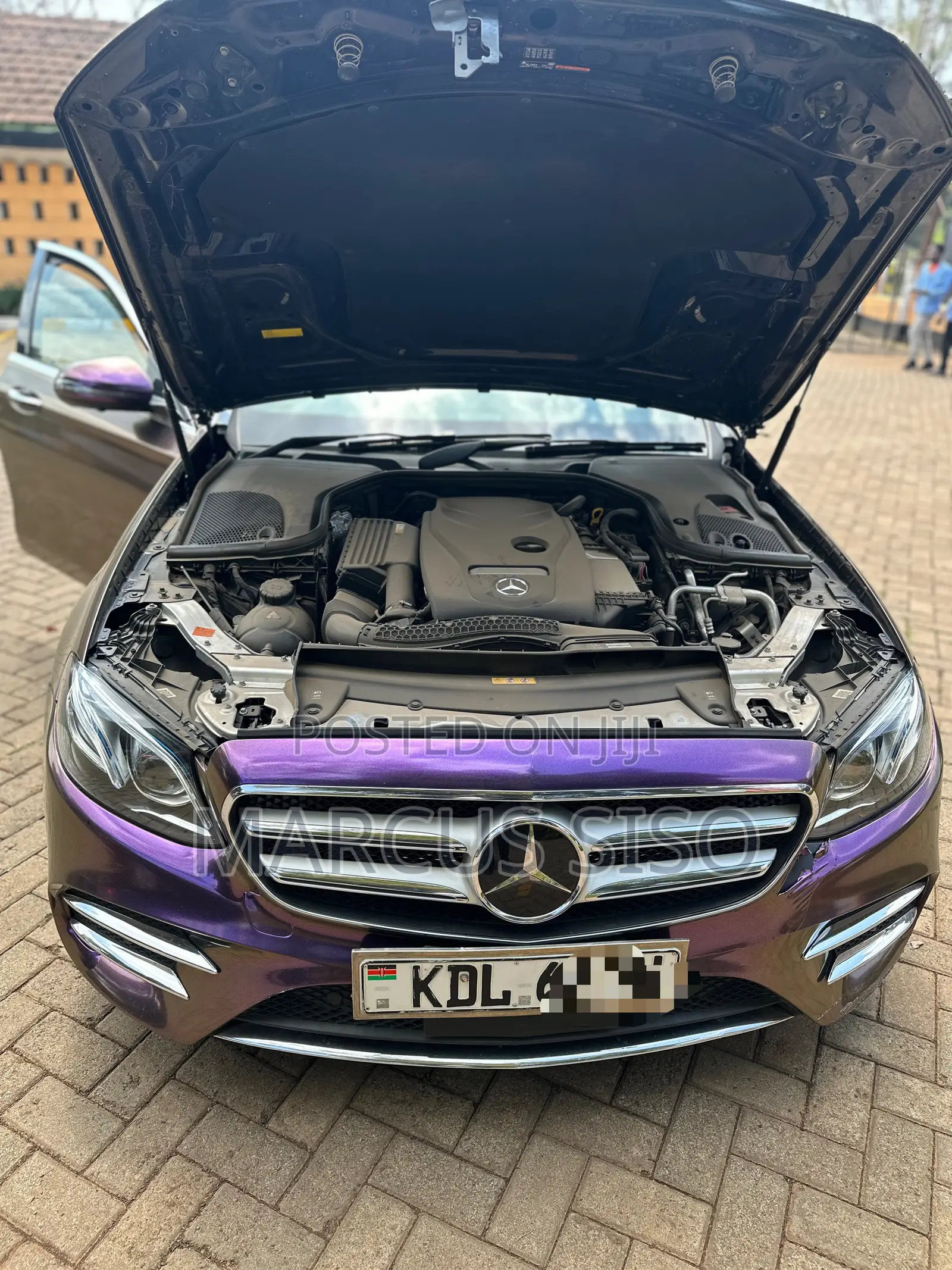 Mercedes-Benz E200 2016 Blue