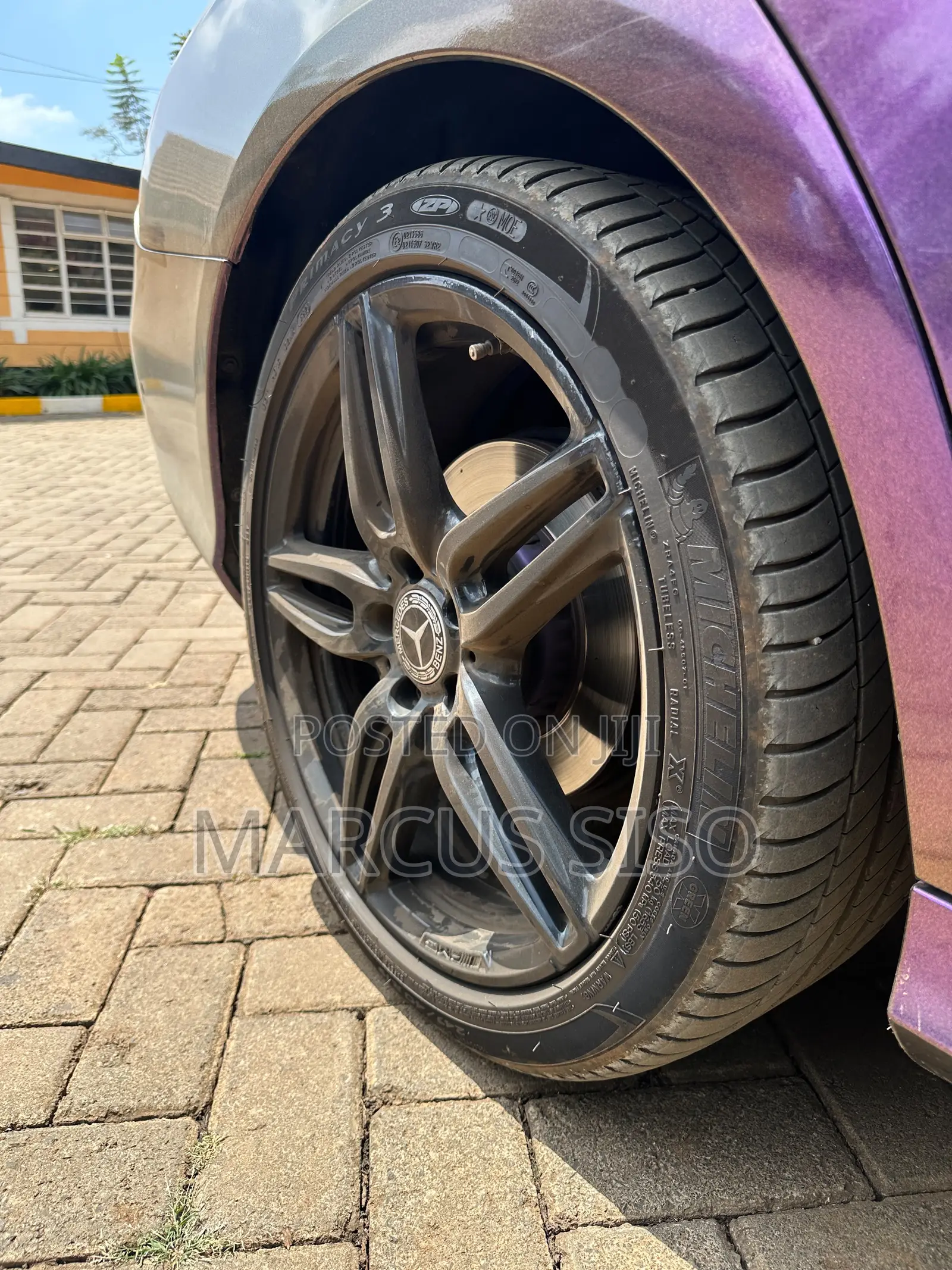 Mercedes-Benz E200 2016 Blue