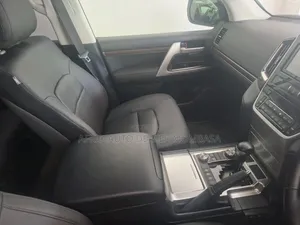 Toyota Land Cruiser 2019 Gray
