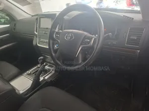 Toyota Land Cruiser 2019 Gray