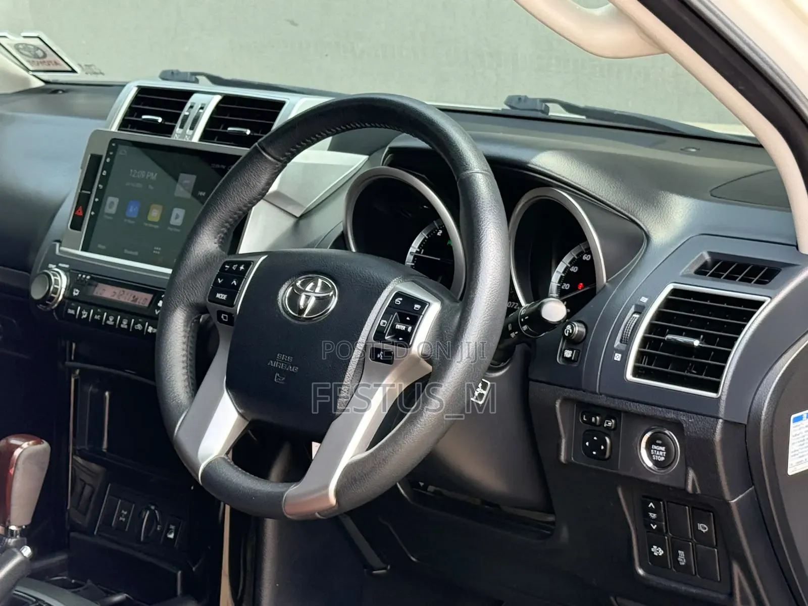 Toyota Land Cruiser Prado 2017 White