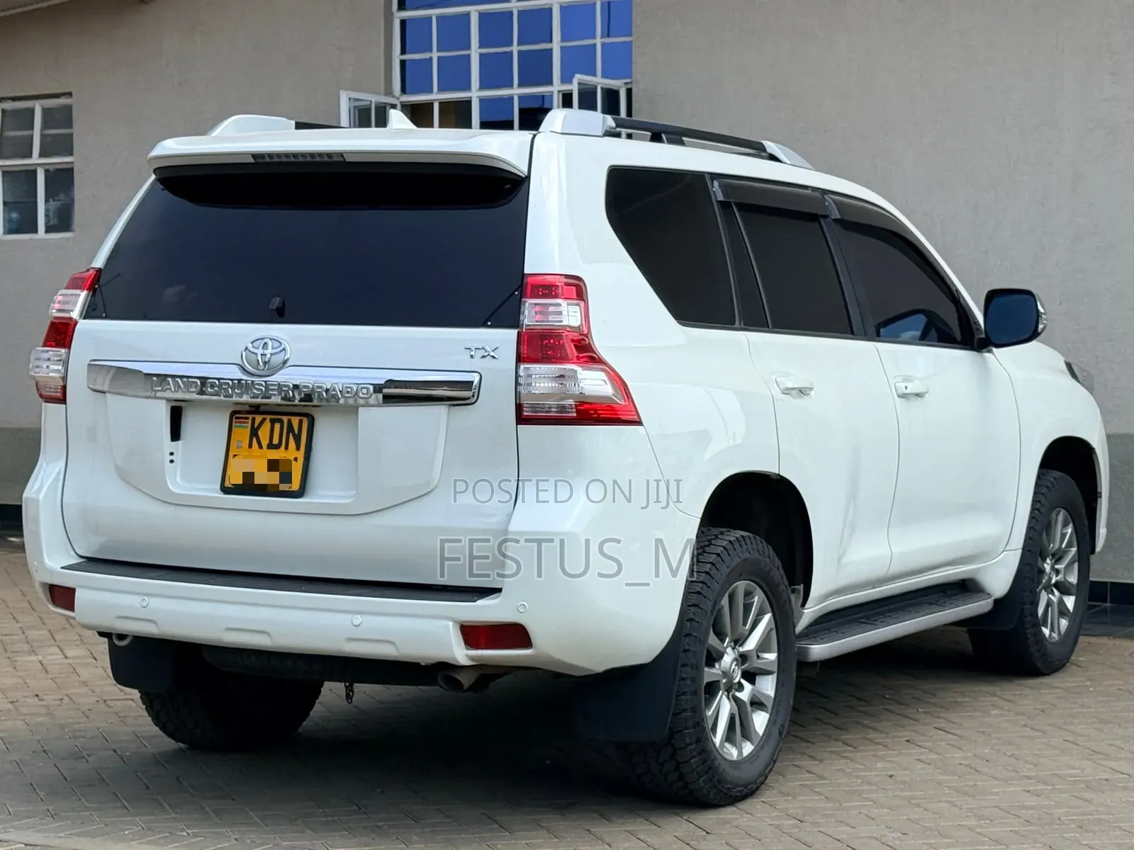 Toyota Land Cruiser Prado 2017 White