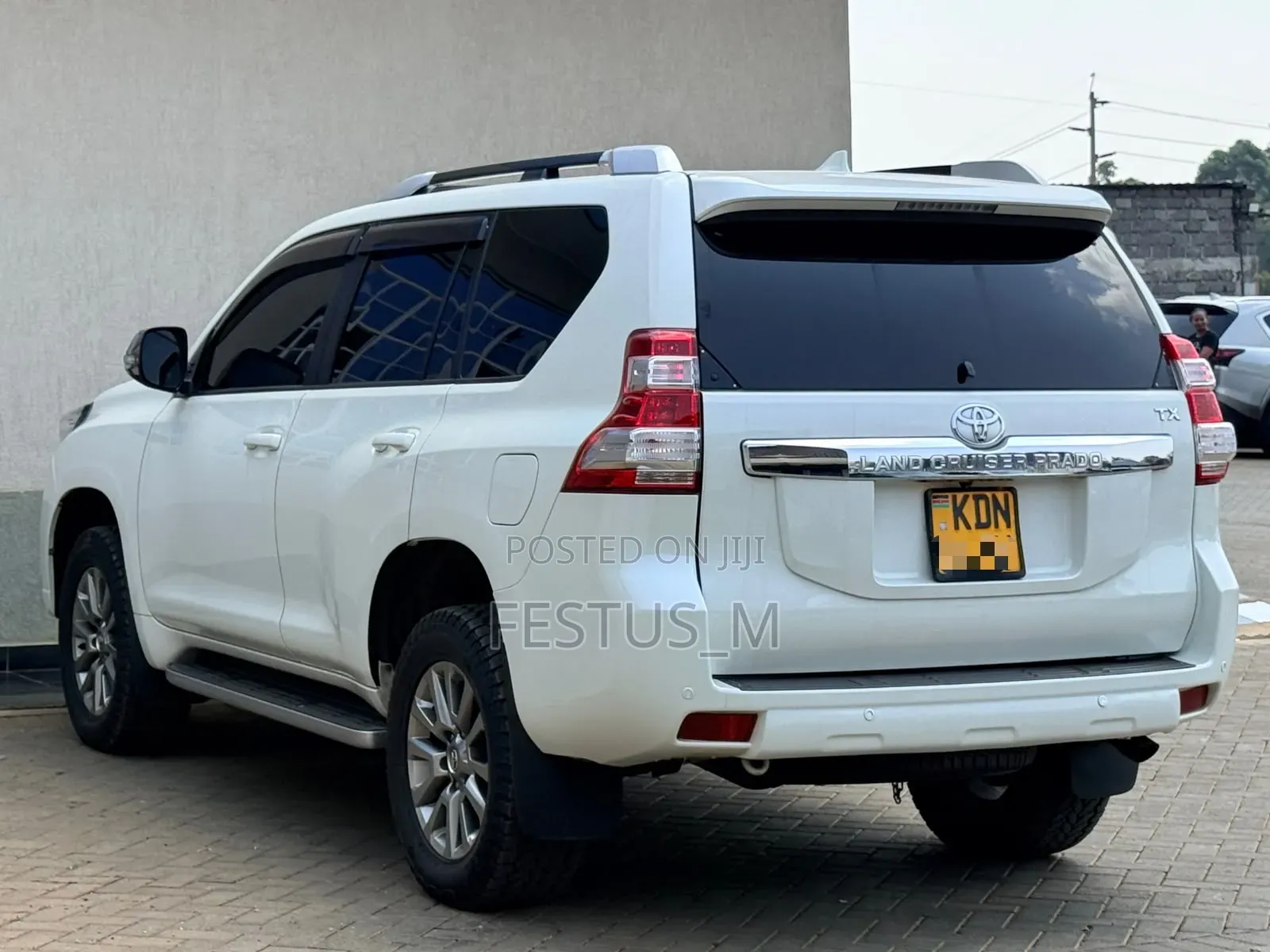 Toyota Land Cruiser Prado 2017 White