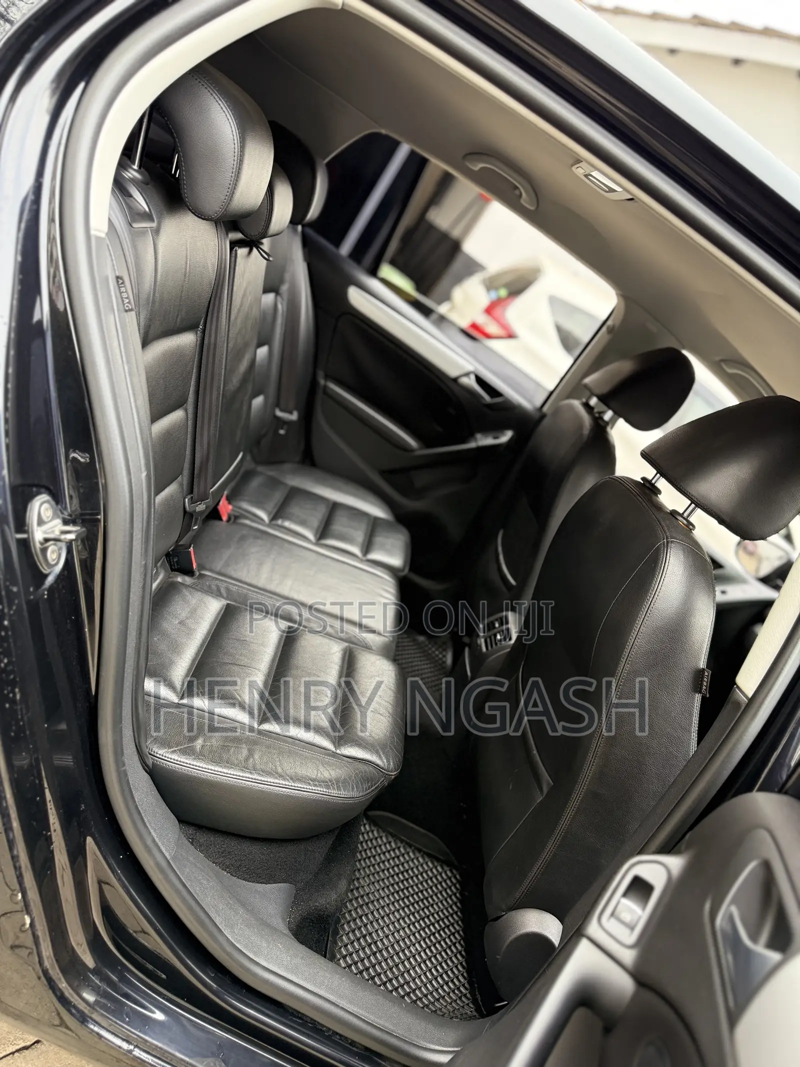 Volkswagen Golf 2012 Black
